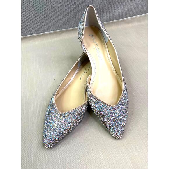 NWB The Blue™ by Betsey Johnson Reeve Flat, Womens Silver Iridescent, sz 8 - Picture 1 of 6